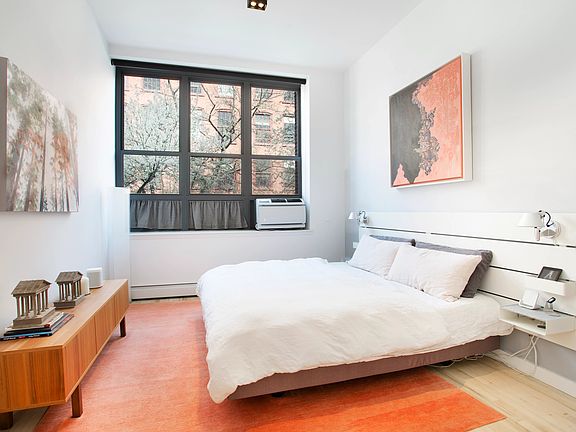 5th image of 372 Dekalb Ave APT 2J