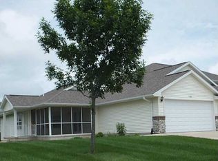 4390 Churchill Dr, Marion, IA 52302
