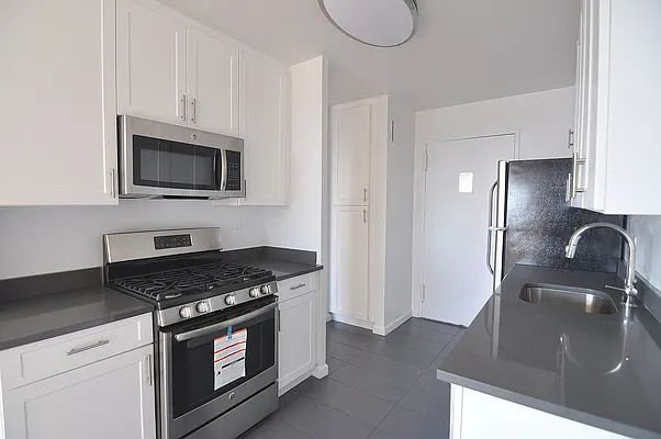 Rented by Nest Seekers International | media 36