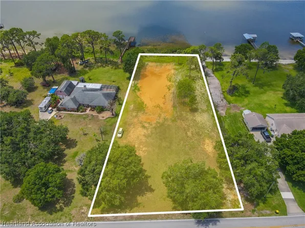 S Lake Reedy Blvd, Frostproof, FL 33843