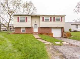 28821 Starlight Rd, Perrysburg, OH 43551