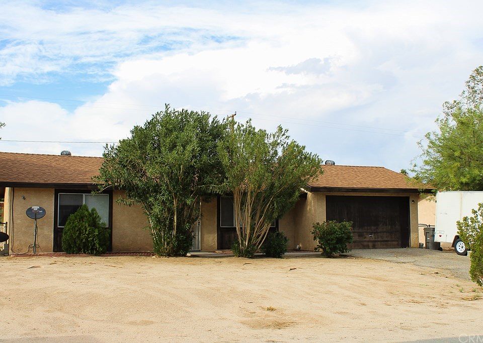 1st image of 72330 Sunnyslope Dr
