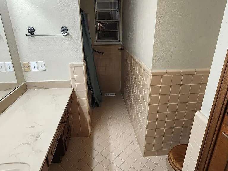 7916 Duane Dr — Photo 11
