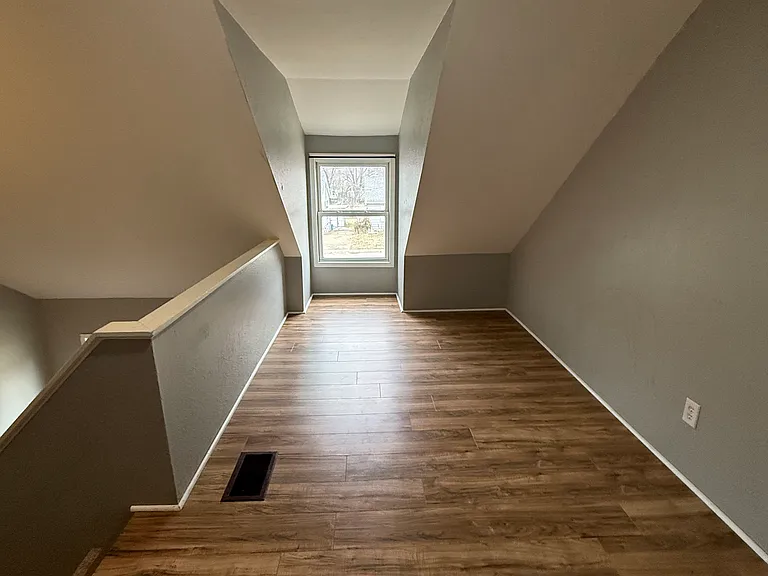 810 Pond St #810 — Photo 11