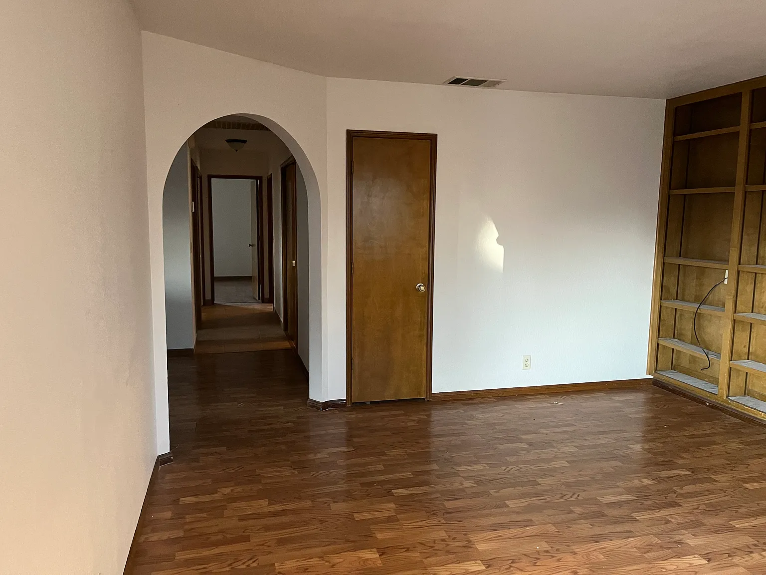 3 bed, 1210 sqft, $2,450 — Photo 2
