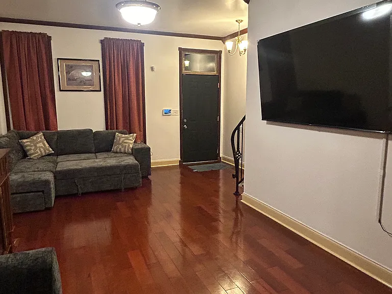 4 S Gilmor St — Photo 3
