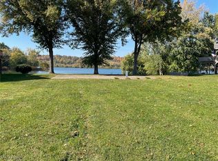 5 Anns Dr, Vienna, WV