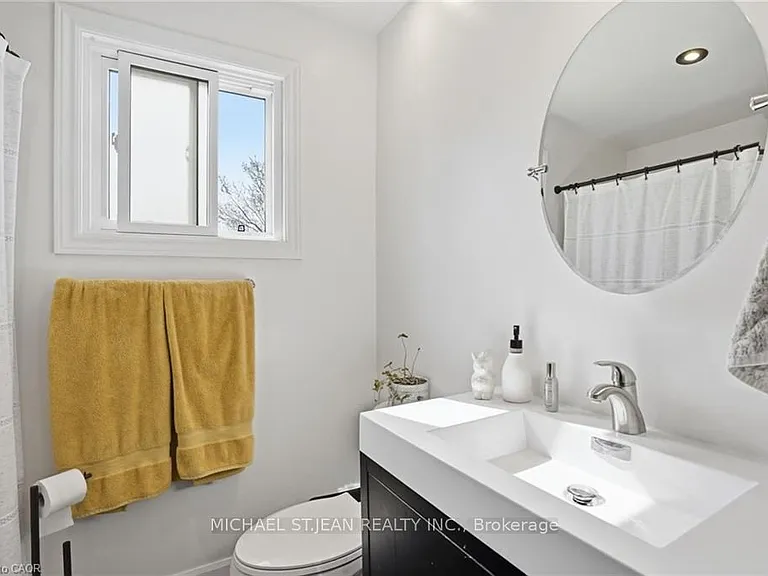 282 Roach Ave — Photo 24