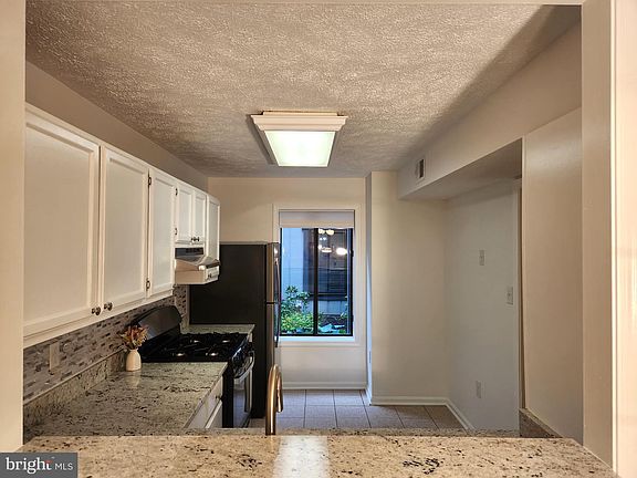 5th image of 34 Windbrooke Cir #34