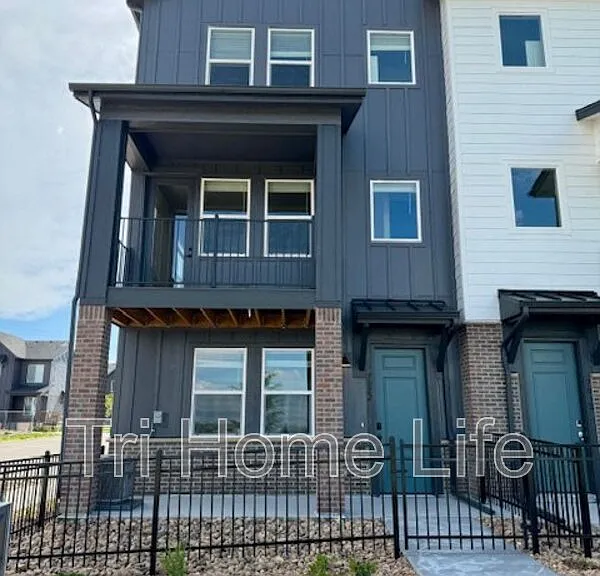 7022 Doncaster Ct — Photo 1