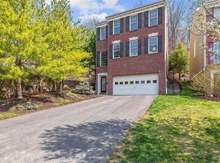 537 Sweetbriar St, Pittsburgh, PA 15211