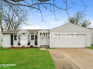 11231 Laporte Ln, Saint Louis, MO 63136