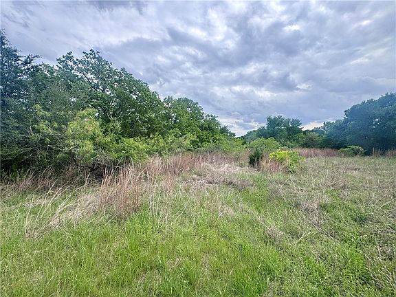 5th image of 1708 James Craft Rd