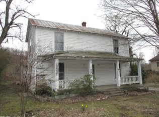 213 Wilson St, Pembroke, VA 24136