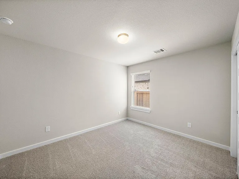 3327 Tilley Dr — Photo 30