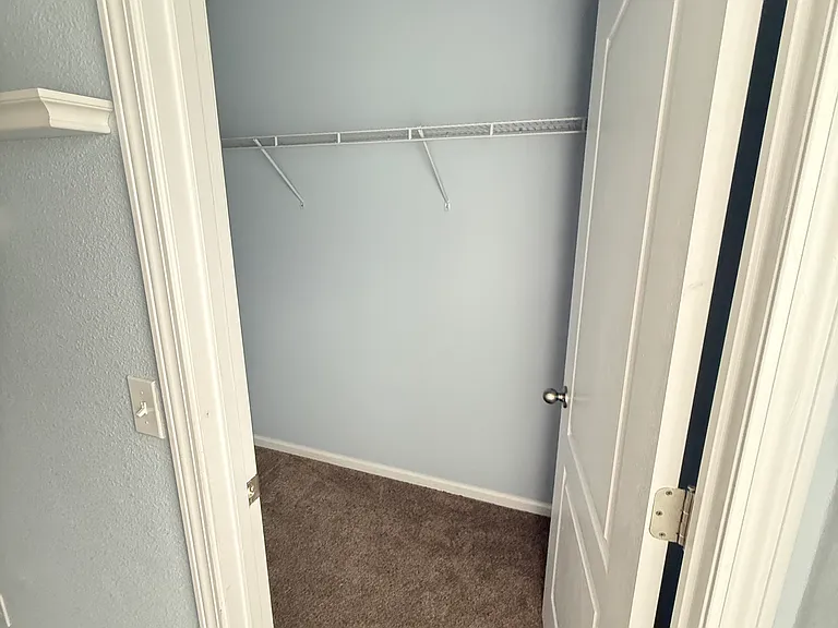 5409 Parkside Lakes Dr — Photo 11