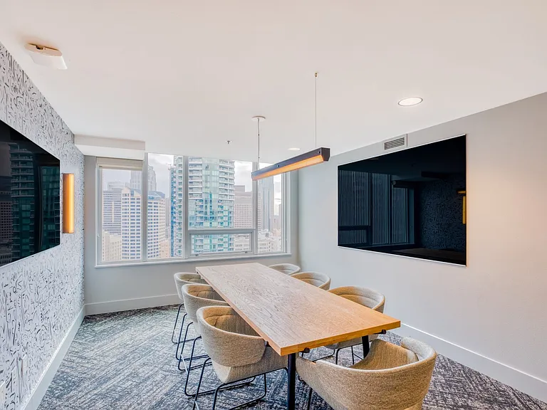 Equipped with TVs, perfect for presentations