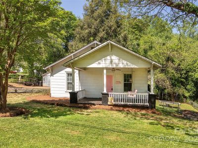 805 N Oakland St, Dallas, NC, 28034