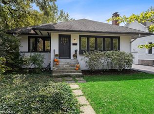 217 Millbridge Rd, Riverside, IL 60546