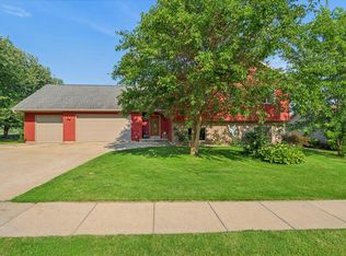 255 Jennifer Ln, Fall River, WI 53932