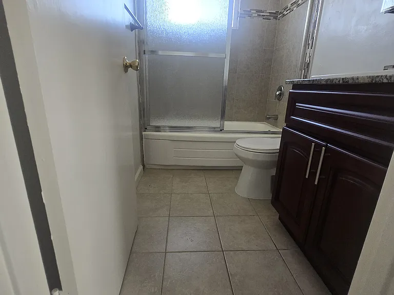 255 MacArthur Boulevard — Photo 64
