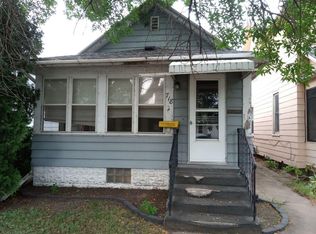 718 E 5th St, Winona, MN 55987