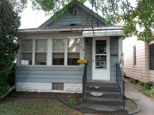 718 E 5th St, Winona, MN 55987