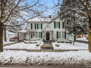 155 N Main St, Clarkston, MI 48346