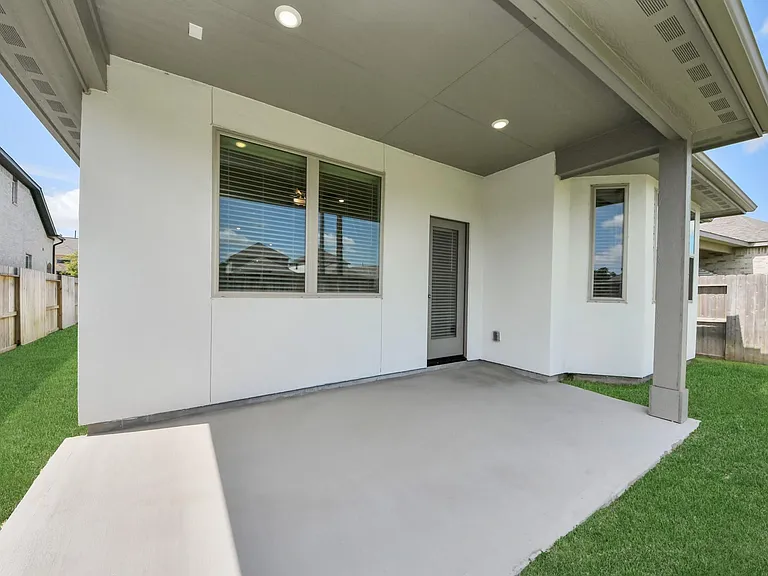 4030 Colony Ln — Photo 33