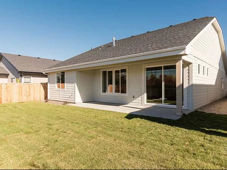 6845 N Sunglow Ave — Photo 31