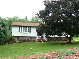 1095 Valley View Rd, York, PA 17406