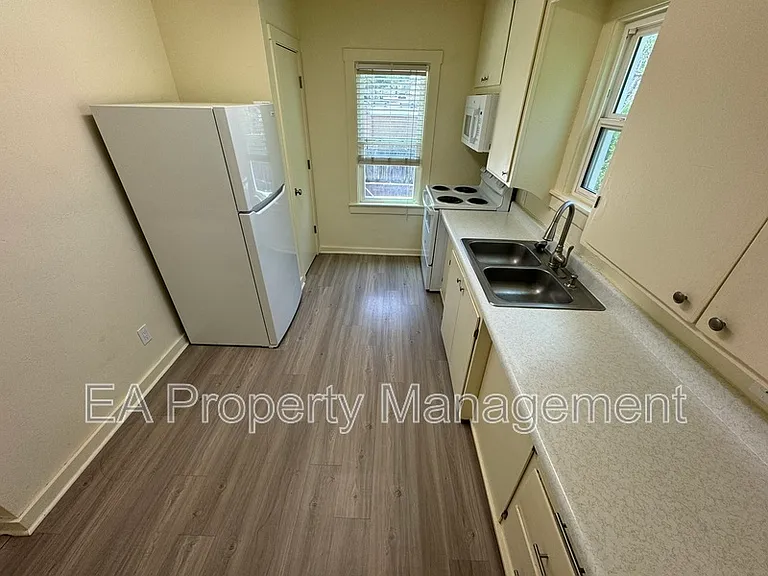 116 Maple St SE #2 — Photo 10