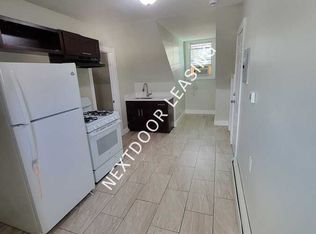 220 Garside St #3M, Newark, NJ 07104