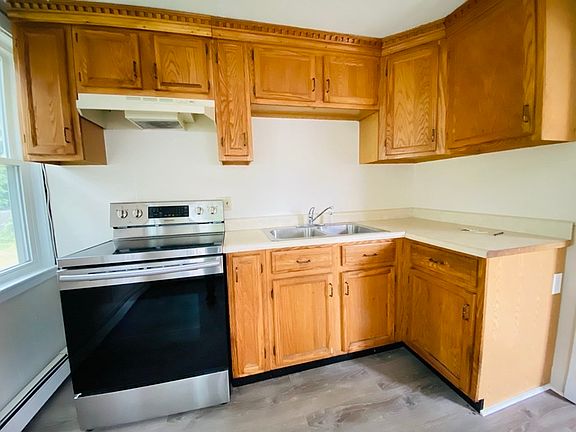 2nd image of 740 Main St #0