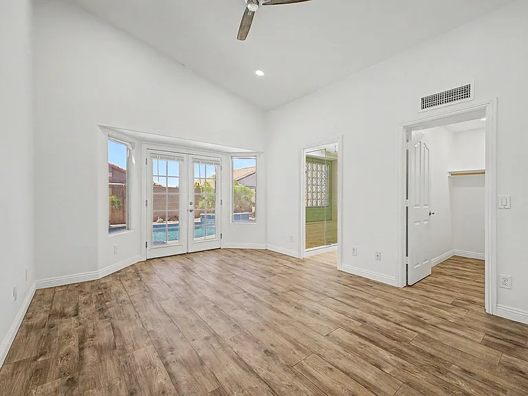 6919 E Lakeview Ave — Photo 21