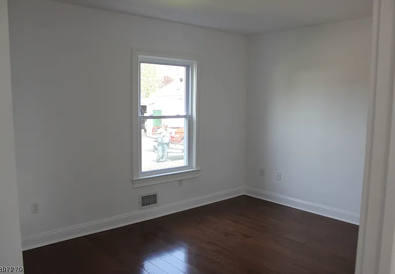 67 N Willow St — Photo 8