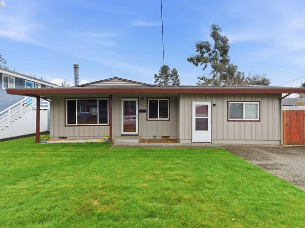 955 State St, North Bend, OR 97459