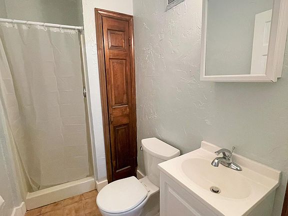 5th image of 580 Bridge St #40E