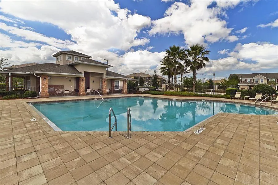 8102 Summer Gate Court — Photo 3