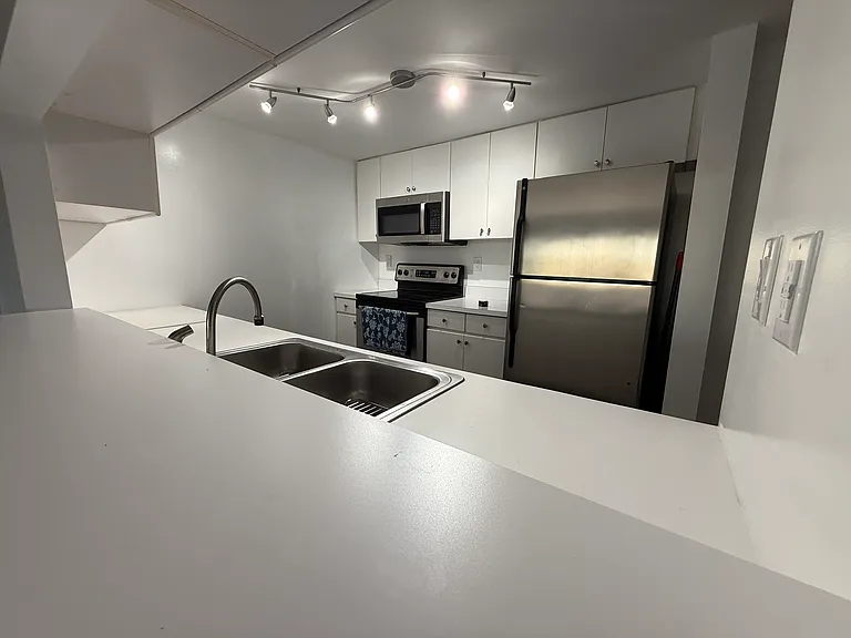 127 Greyrock Pl #1408 — Photo 4