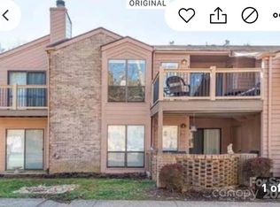 34 Ravencroft Ln, Asheville, NC 28803