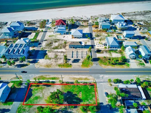 2604 W Highway 98 ., Mexico Beach, FL 32456