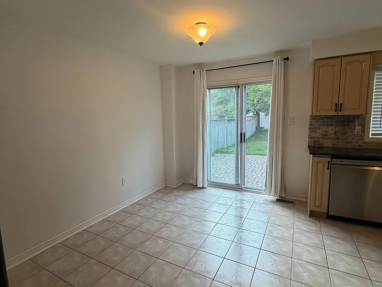 1849 Creek Way — Photo 7