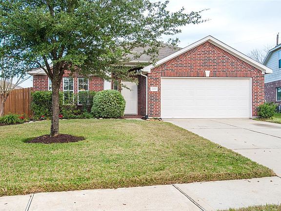 2nd image of 24810 Gilbough Dr