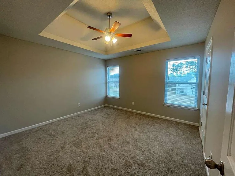 408 Canoga Ct — Photo 5