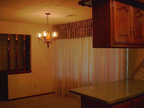 Dining area with bay window