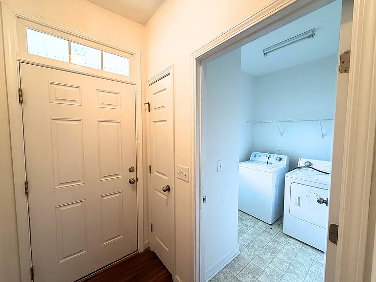 2541 Spring Oaks Way — Photo 6