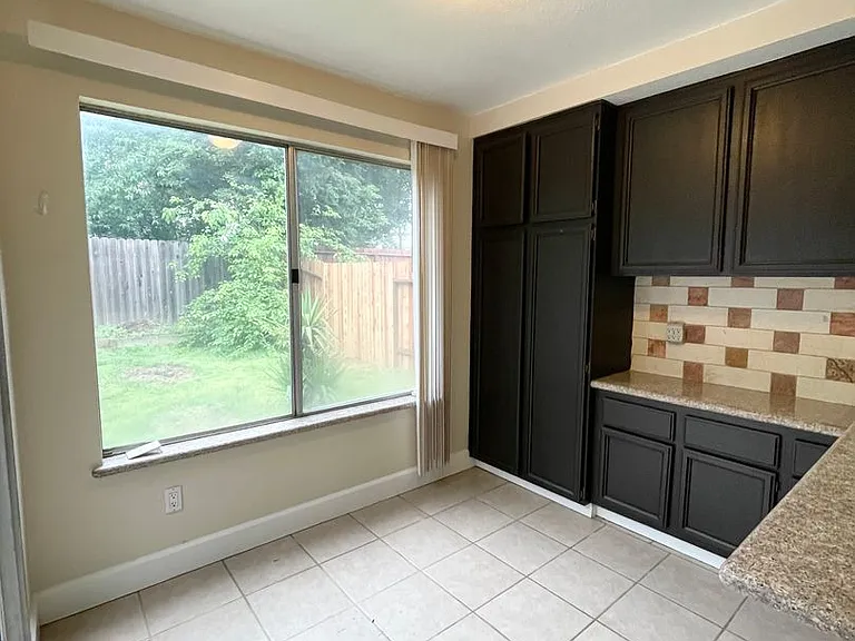 700 Los Lunas Way — Photo 9