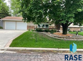 218 S Douglas St, Inwood, IA 51240