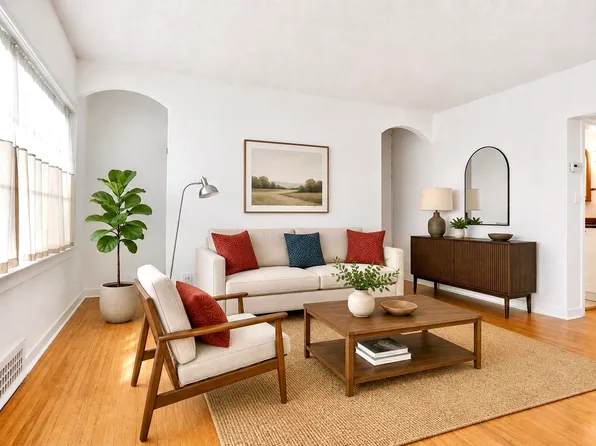 2305 W 3rd Ave, Vancouver, BC V6K 1L6
